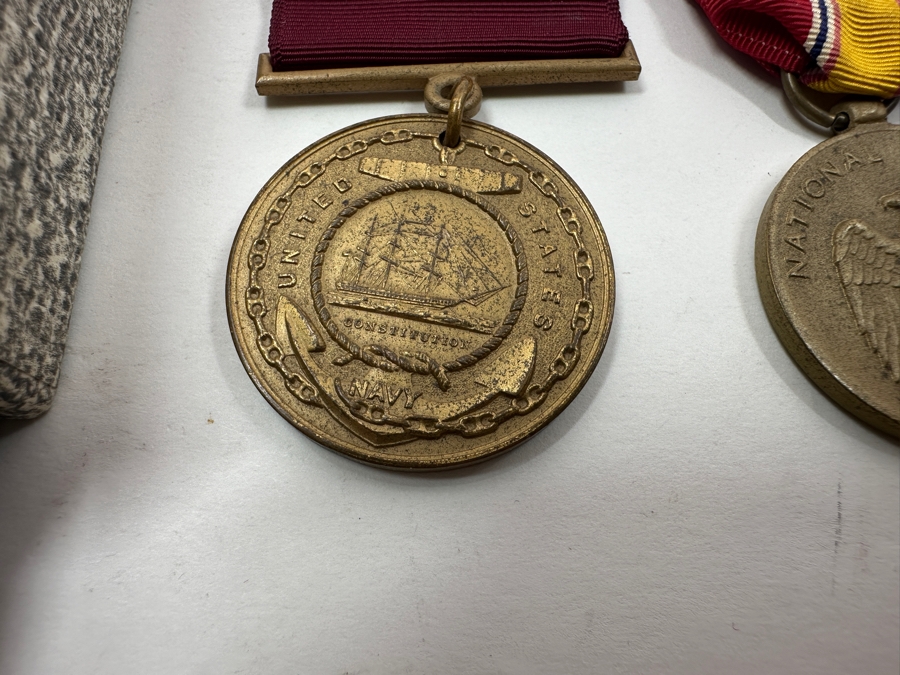 Just Added - Collection Of USN Navy Medals, Buttons, Lighters, Cufflinks - See Photos [Photo 10]