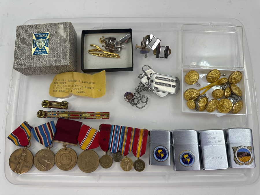 Just Added - Collection Of USN Navy Medals, Buttons, Lighters, Cufflinks - See Photos [Photo 33]