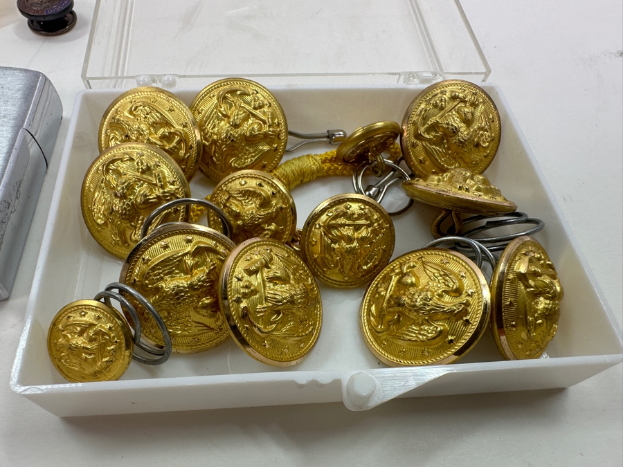 Just Added - Collection Of USN Navy Medals, Buttons, Lighters, Cufflinks - See Photos [Photo 32]