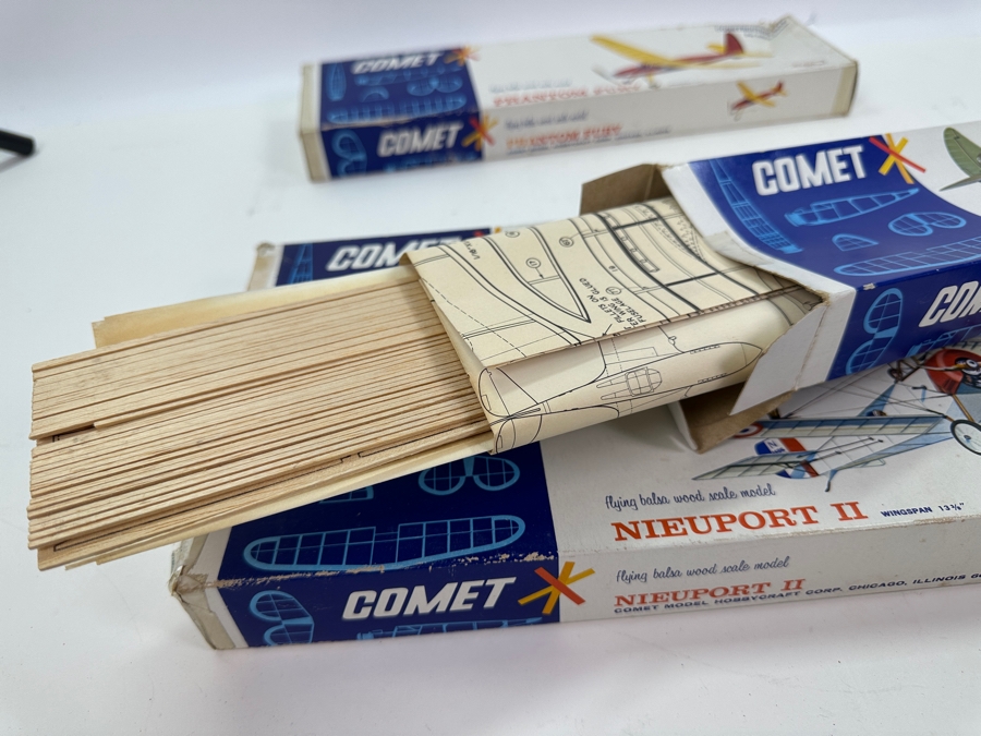 Just Added - Set Of Four Mid-Century Comet Balsa Wood Plane Construction Kits [Photo 5]