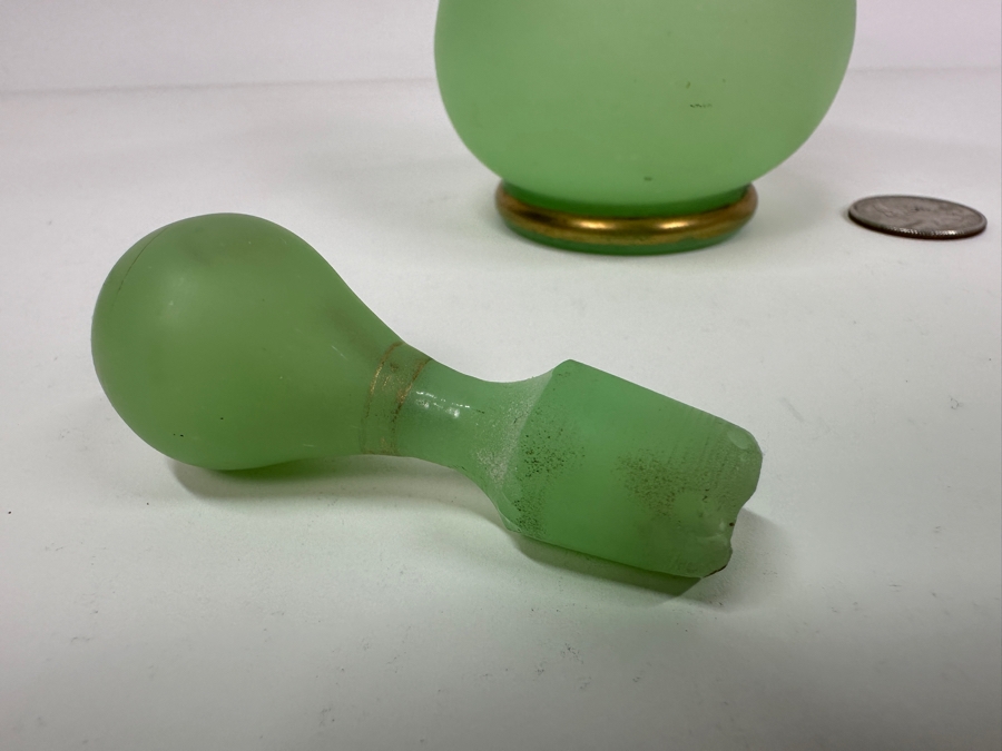 Antique Opaline Glass: Green Perfume Bottle With Stopper 7.5'H Appraised $70 [Photo 4]