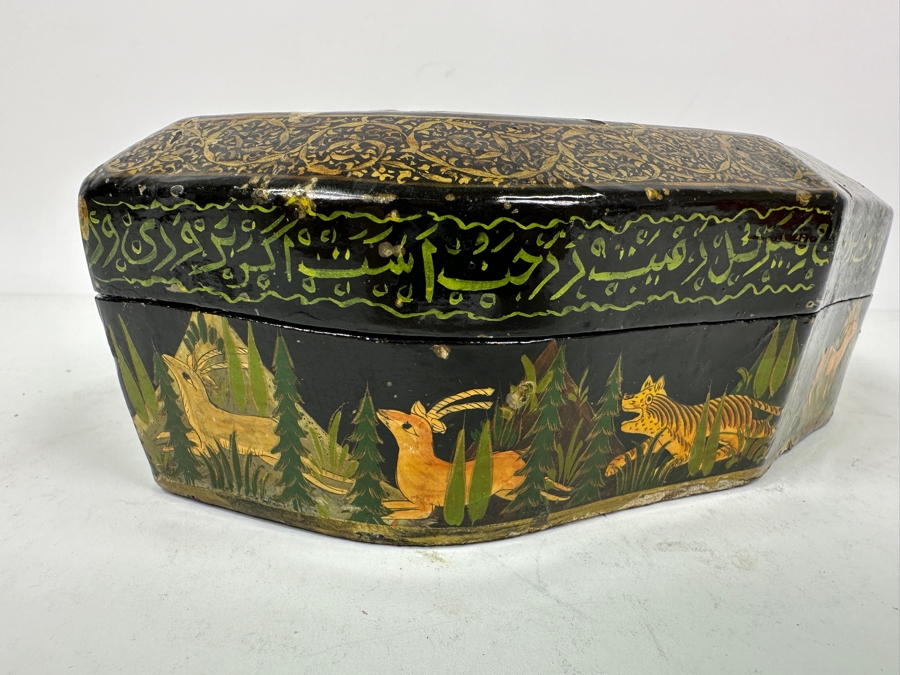 Vintage Hand Painted Lacquer Box Pictorial Scene India 9'W X 5'D X 3.5'H [Photo 5]