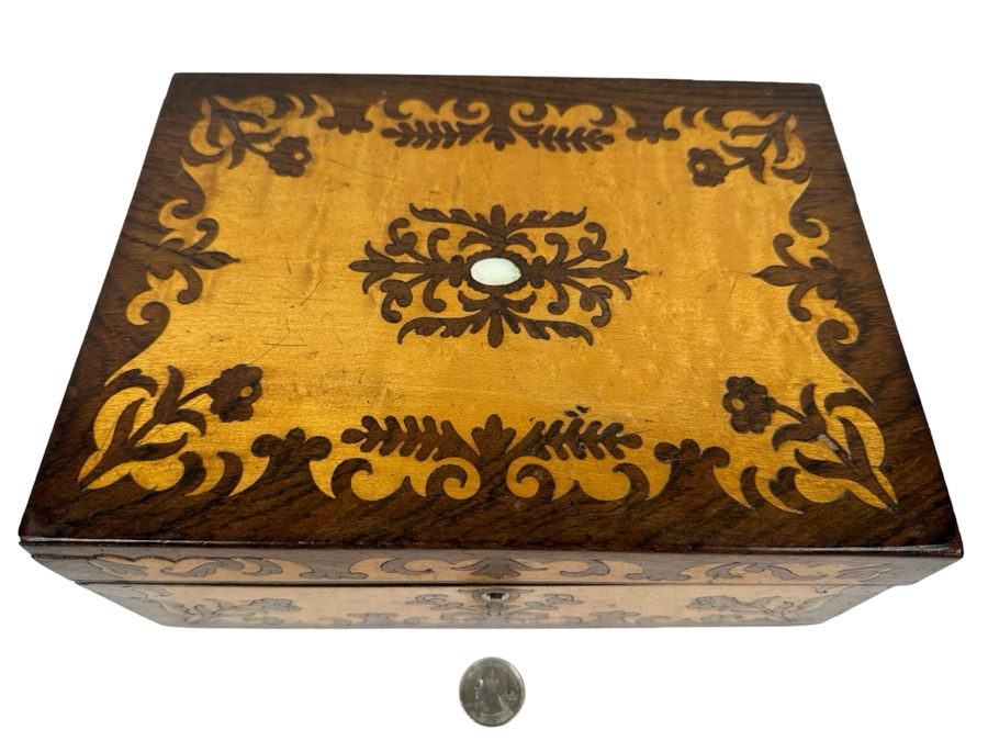 Vintage Exquisite Inlaid Box 10'W X 7.5'D X 4'H [Photo 1]