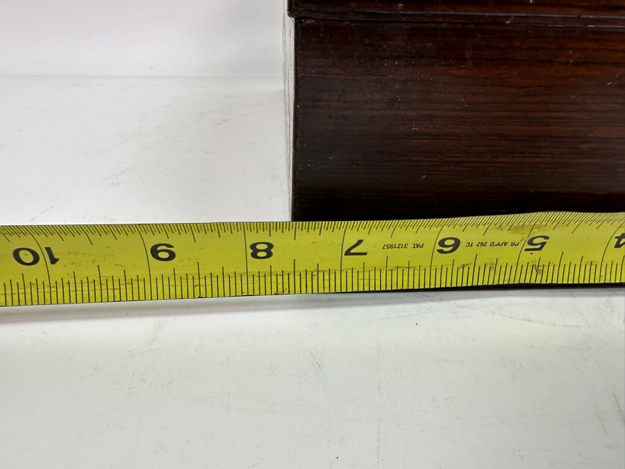 Vintage Exquisite Inlaid Box 10'W X 7.5'D X 4'H [Photo 13]