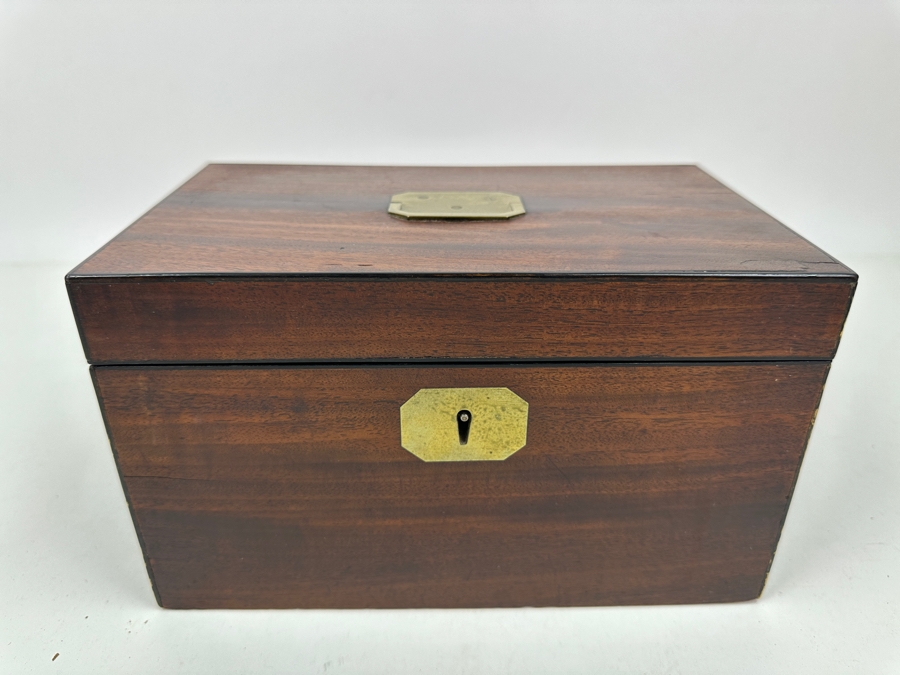 Vintage Mahogany Tea Caddy Box 9'W X 5.5'D X 5.5'H [Photo 14]
