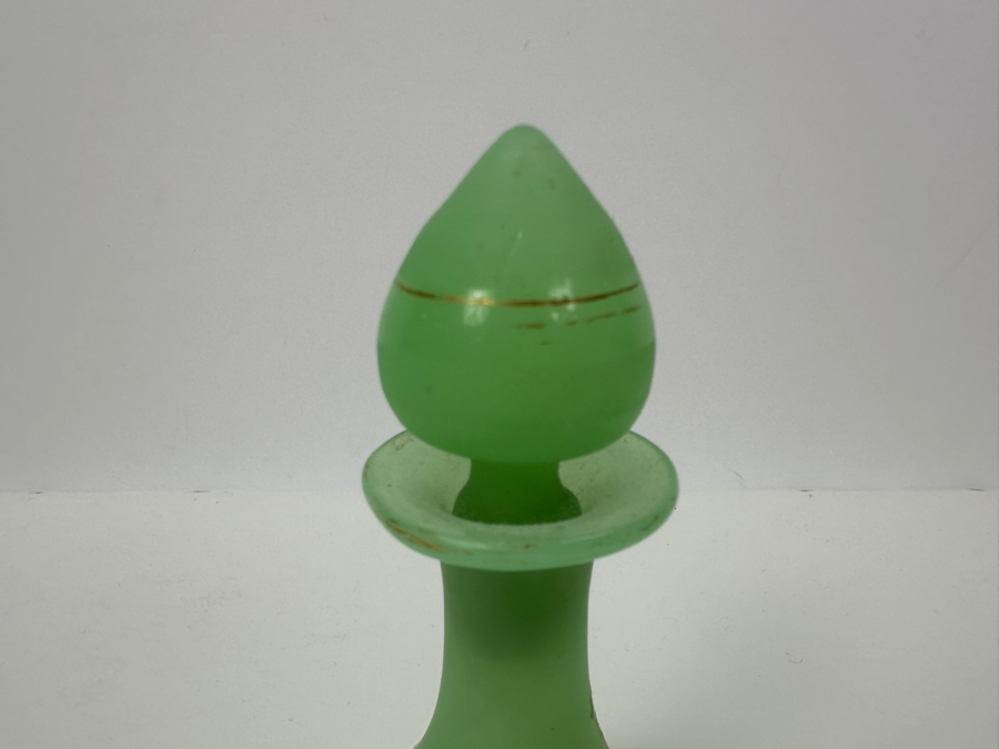 Antique Opaline Glass: Green Perfume Bottle With Stopper 5.75'H Appraised $40 [Photo 3]