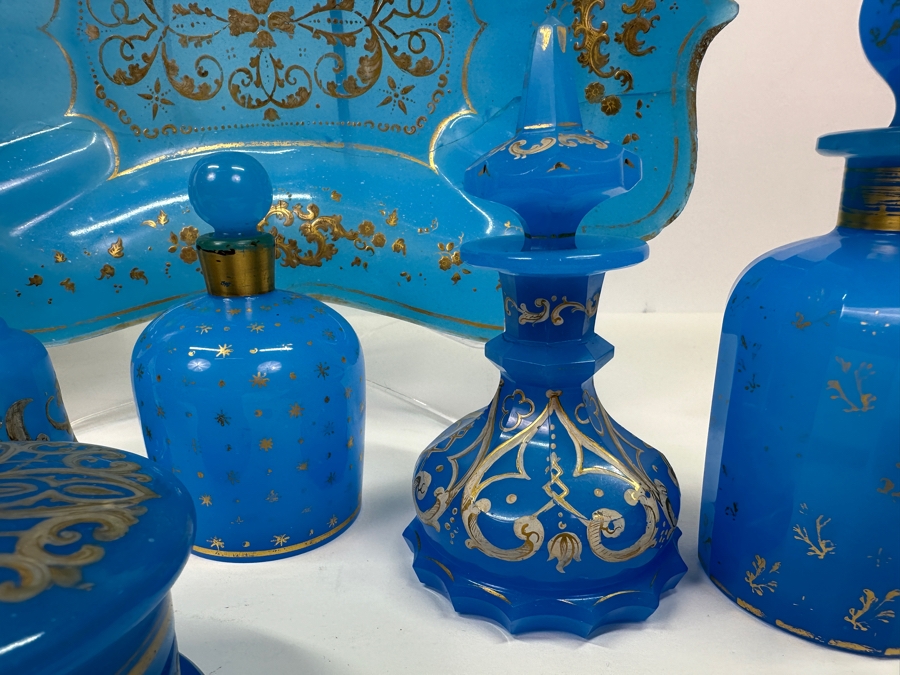 Antique Opaline Glass: Property From The Collection Of Her Royal Highness The Princess Margaret, Countess Of Snowdon Blue Opaline Glass Collection Originally Auctioned By Christies On June 14, 2006 Comes With Cert & Auction Catalog - See Photos [Photo 9]