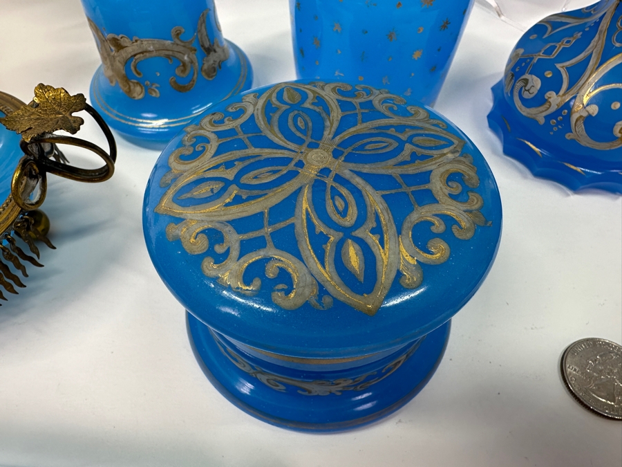 Antique Opaline Glass: Property From The Collection Of Her Royal Highness The Princess Margaret, Countess Of Snowdon Blue Opaline Glass Collection Originally Auctioned By Christies On June 14, 2006 Comes With Cert & Auction Catalog - See Photos [Photo 7]