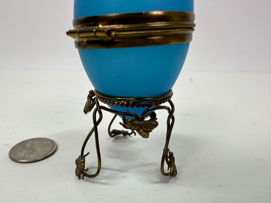 Antique Opaline Glass: Blue Opaline Glass Egg With Gilt Brass Flies Stand And Fly Finial 3.5'H [Photo 6]