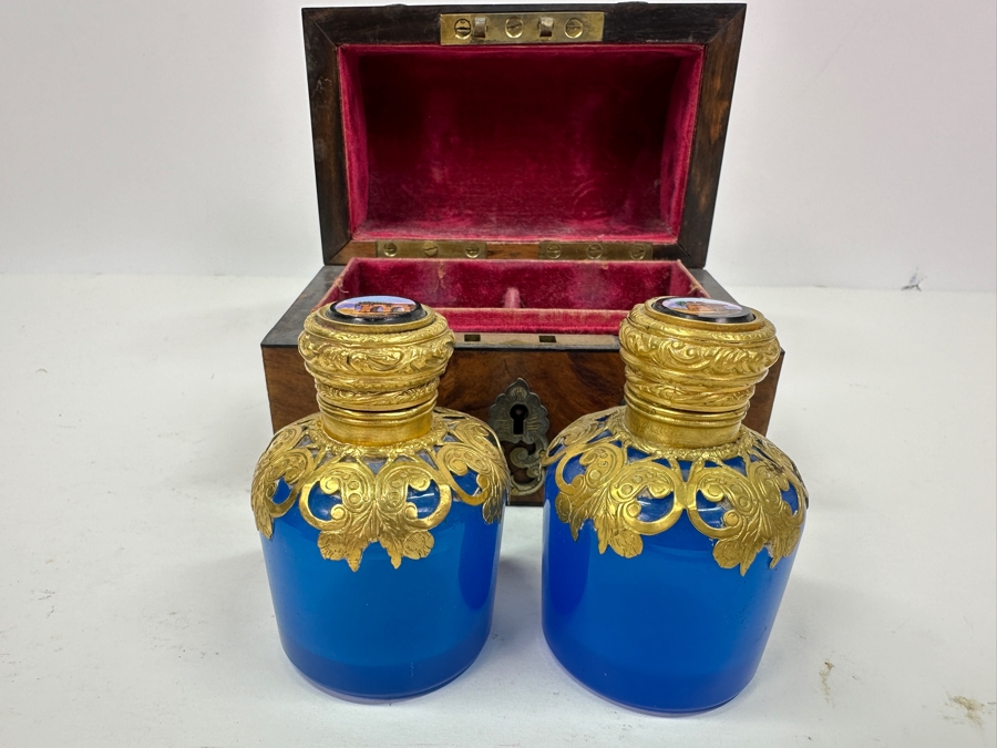 Antique Opaline Glass: Stunning Pair Of Blue Eglomise Dore Perfume Bottles 2.75'H With Hand Crafted Wooden Storage Display Box Client Paid $720 [Photo 4]