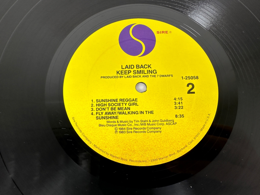 Laid Back - …Keep Smiling (Featuring White Horse) Sire Records 1-25058 Vinyl Record 1984 Promo Copy [Photo 9]