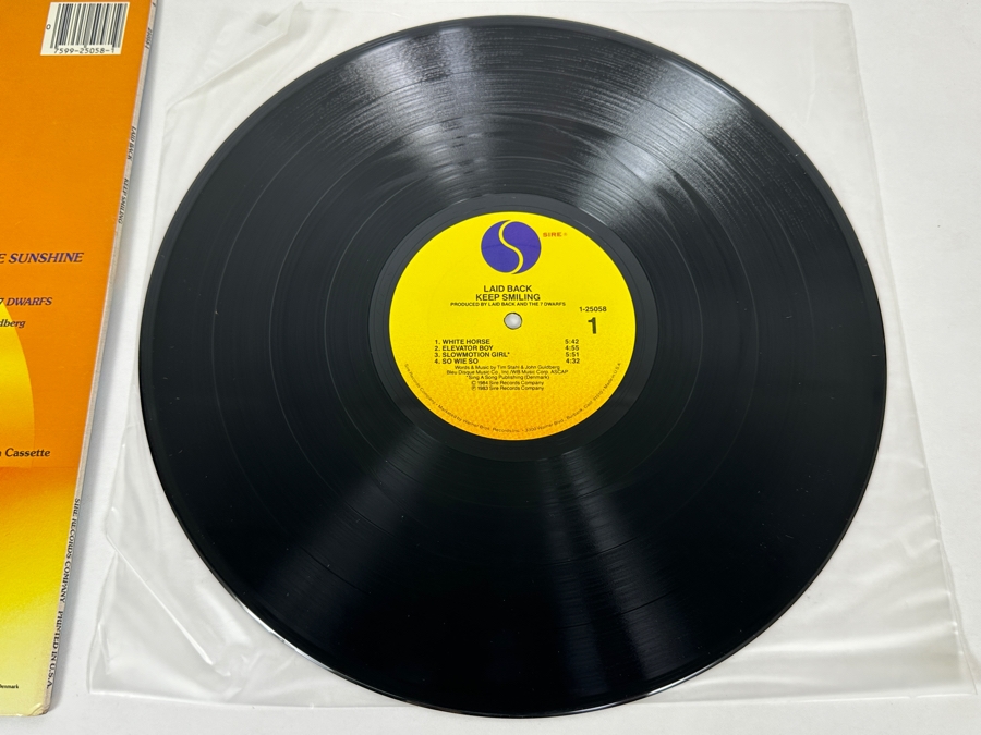 Laid Back - …Keep Smiling (Featuring White Horse) Sire Records 1-25058 Vinyl Record 1984 Promo Copy [Photo 6]