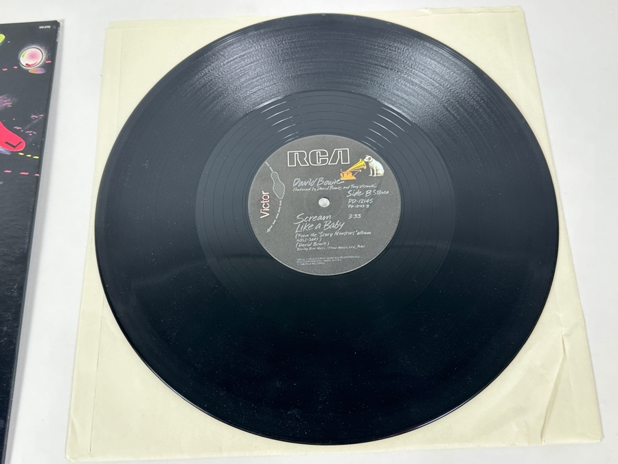 David Bowie - Fashion / Scream Like A Baby RCA Victor 12' Vinyl Record PD-12145 1980 [Photo 6]