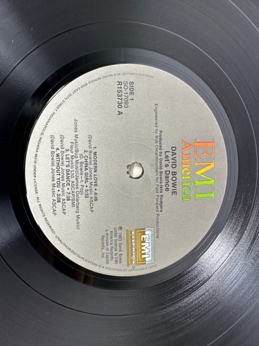 David Bowie - Let's Dance SO-17093 EMI America Vinyl Record 1983 [Photo 10]