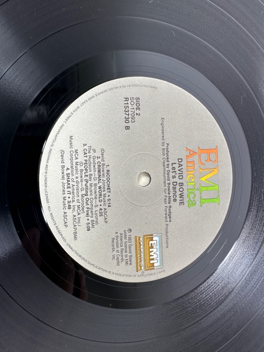 David Bowie - Let's Dance SO-17093 EMI America Vinyl Record 1983 [Photo 8]