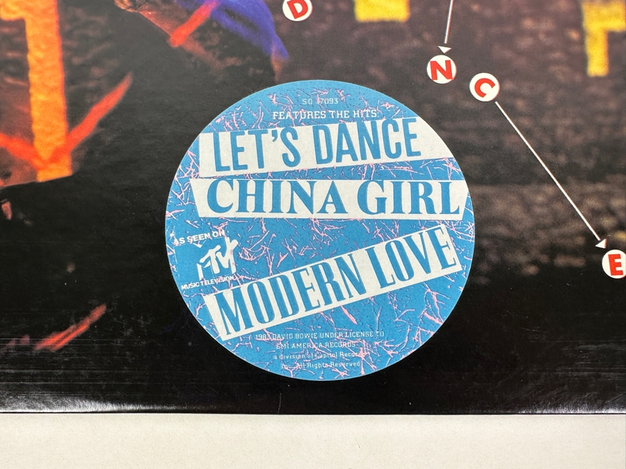 David Bowie - Let's Dance SO-17093 EMI America Vinyl Record 1983 [Photo 3]