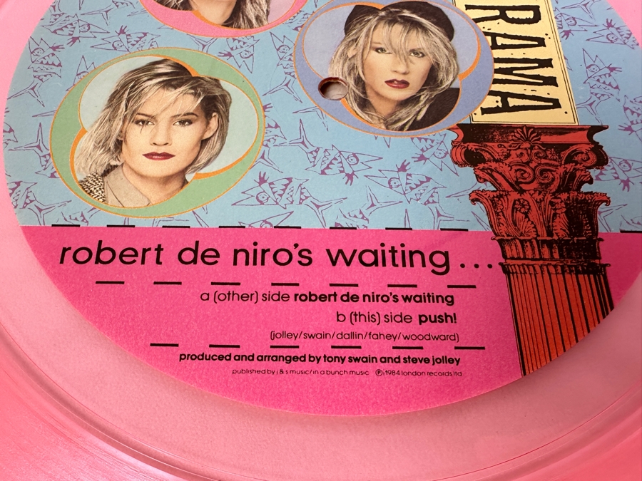 Pair Of Bananarama - Robert De Niro's Waiting Pink & Blue Picture Disc London Records Nanx 6 820 033-1 45 RPM Vinyl Record 1984 [Photo 5]
