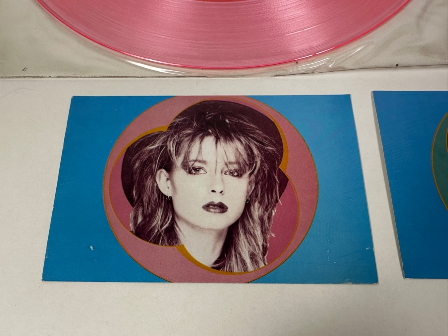 Pair Of Bananarama - Robert De Niro's Waiting Pink & Blue Picture Disc London Records Nanx 6 820 033-1 45 RPM Vinyl Record 1984 [Photo 10]