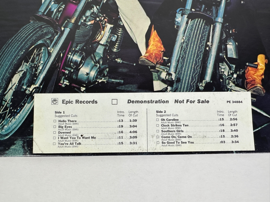 Cheap Trick - In Color AL 34884 Epic Records Vinyl Record 1977 Promo Copy [Photo 4]