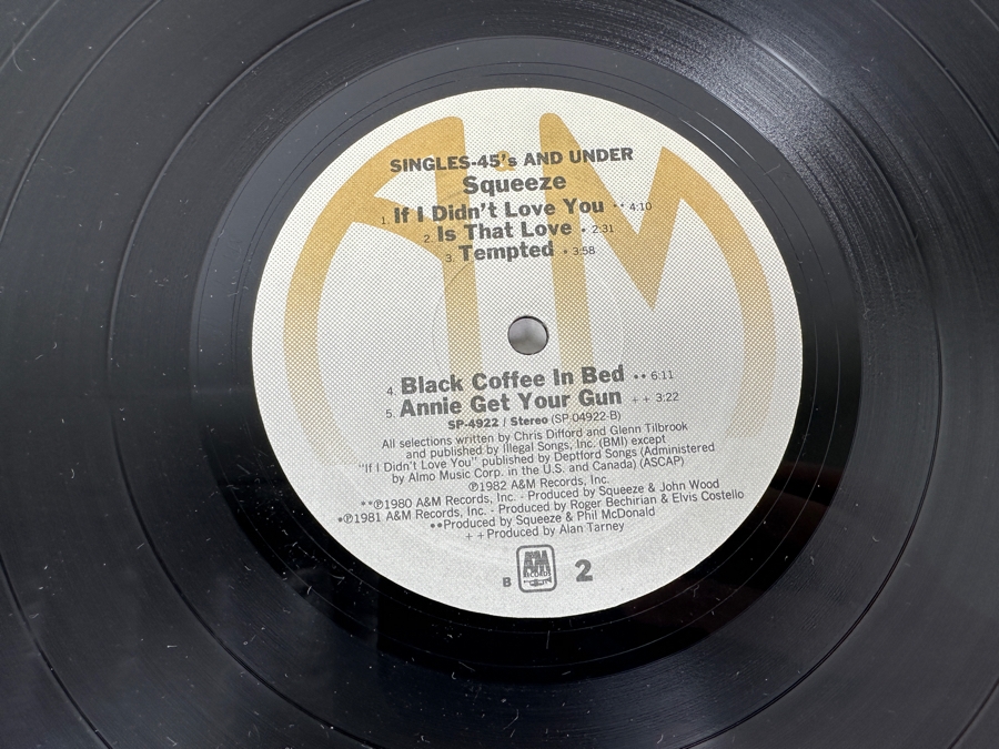 Squeeze - Singles-45's And Under SP-4922 A&M Records Vinyl Record 1982 [Photo 7]