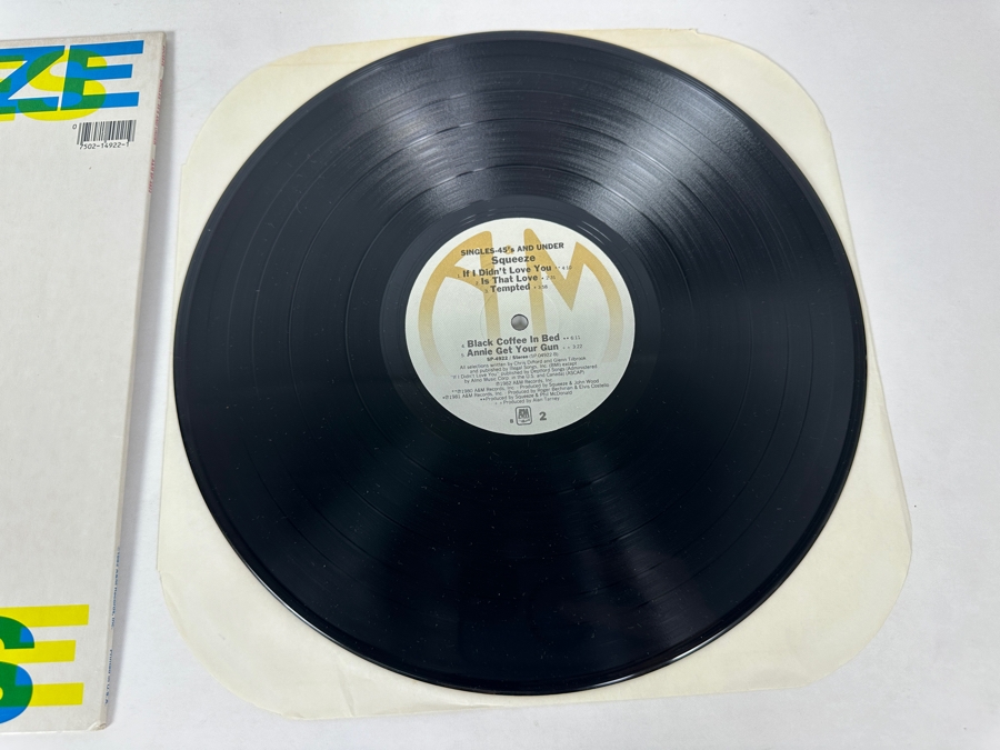 Squeeze - Singles-45's And Under SP-4922 A&M Records Vinyl Record 1982 [Photo 6]