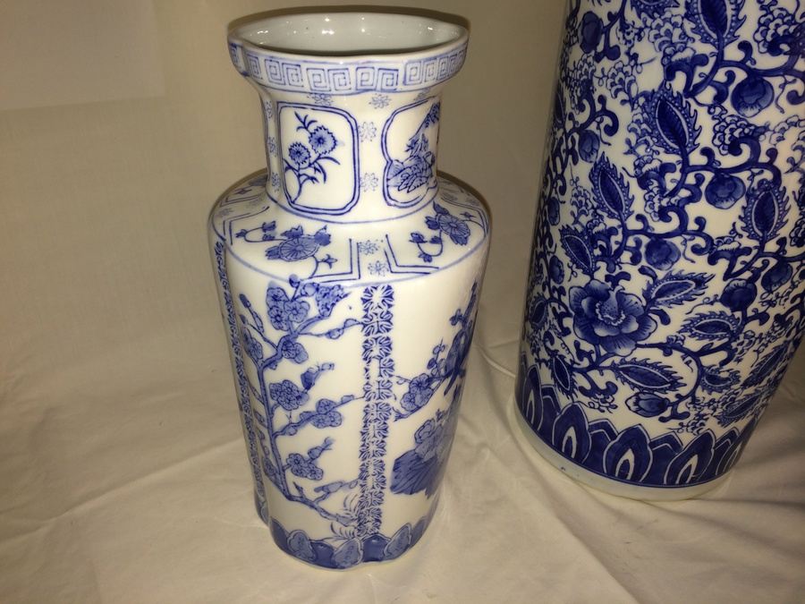 (3) Blue & White Vases [Photo 2]
