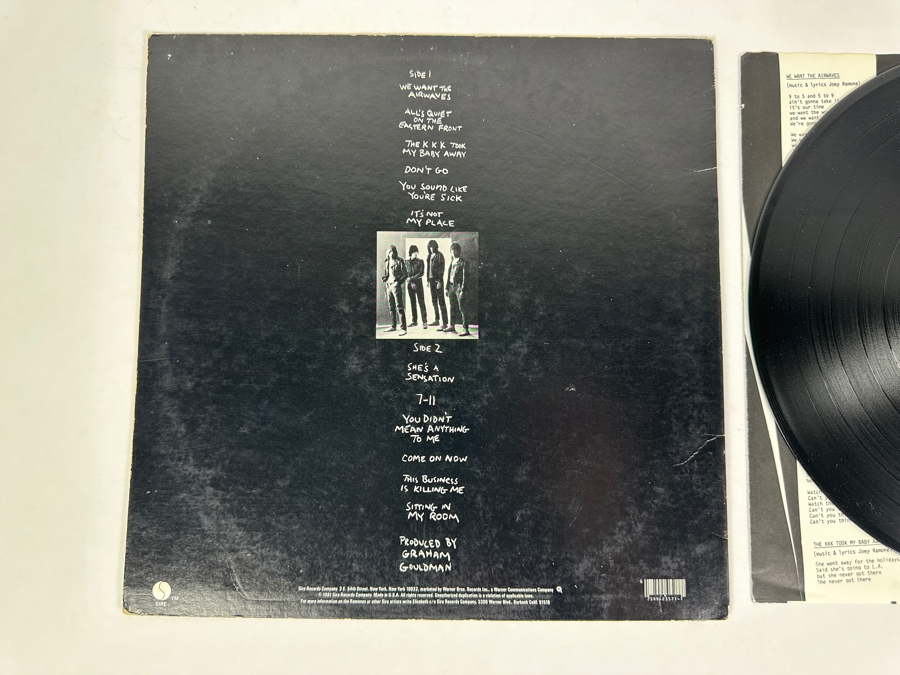 Ramones - Pleasant Dreams SRK 3571 Sire Records Vinyl Record 1981 Promo Copy [Photo 5]