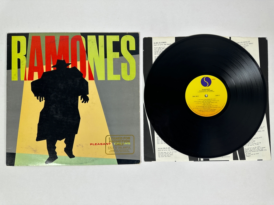 Ramones - Pleasant Dreams SRK 3571 Sire Records Vinyl Record 1981 Promo Copy [Photo 1]