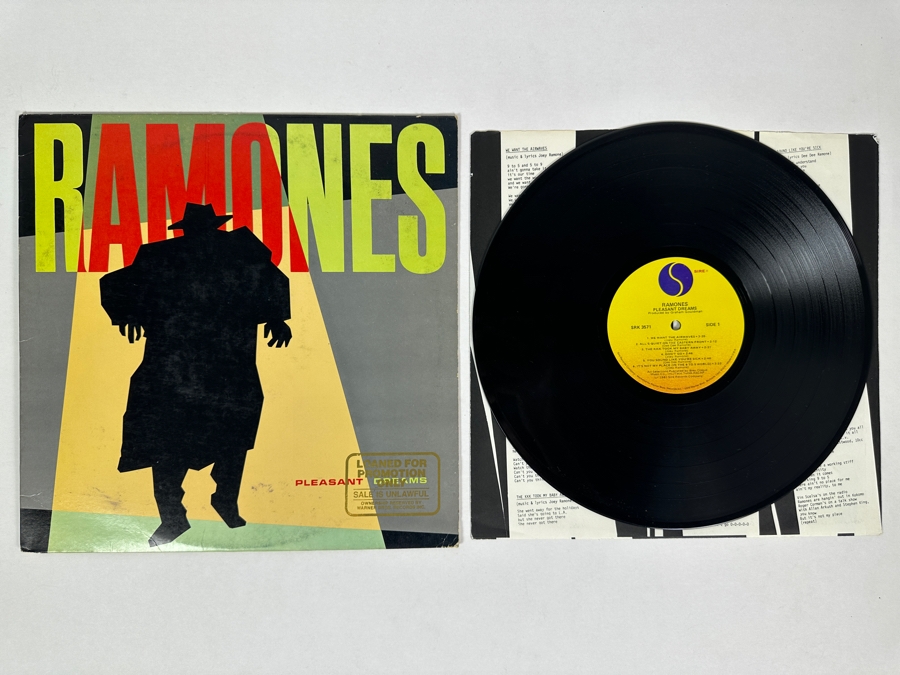 Ramones - Pleasant Dreams SRK 3571 Sire Records Vinyl Record 1981 Promo Copy [Photo 2]