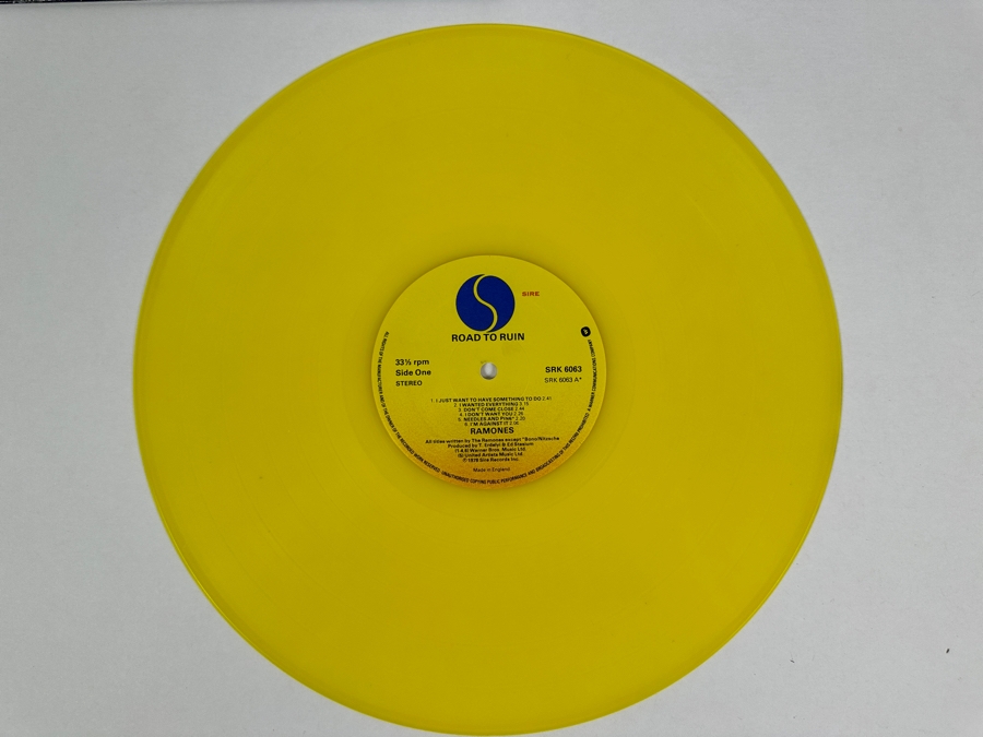Ramones - Road To Run SRK 6063 Sire Records Vinyl Record 1978 Yellow Translucent Vinyl [Photo 8]