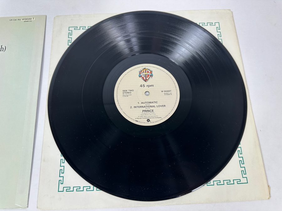 Prince - Little Red Corvette W 9688T Warner Bros Records Vinyl Record UK 1982 [Photo 10]