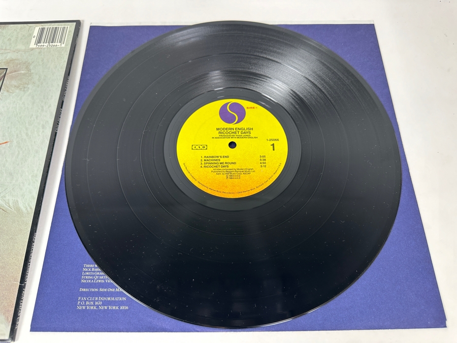Modern English - Richochet Days 1-25066 Sire Records Vinyl Records 1984 Promo Record [Photo 5]