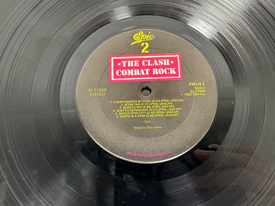 The Clash - Combat Rock FE 37689 Epic Records Vinyl Record 1982 [Photo 7]