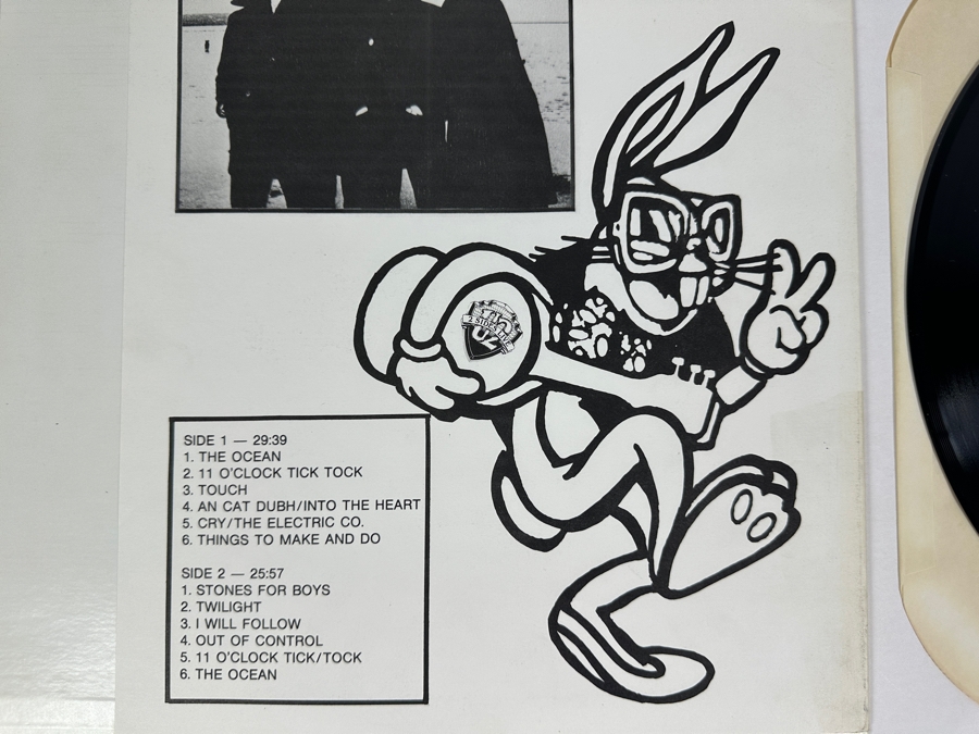 U2 - 2 Sides Live Bug 101 Unofficial Release [Photo 4]