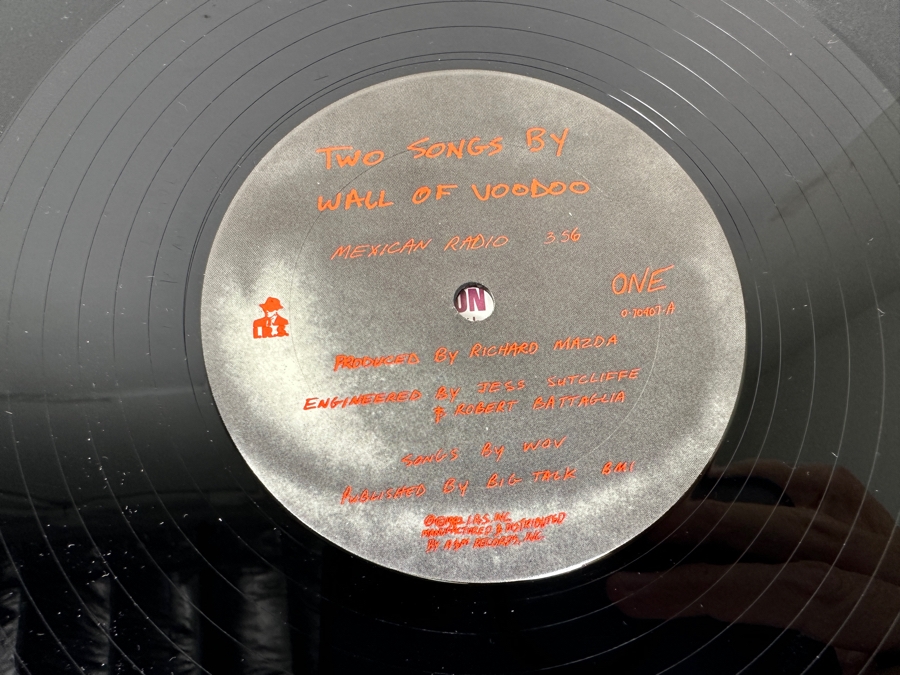Wall Of Voodoo - Two Songs By Wall Of Voodoo (Mexican Radio) 0-70407-A I.R.S. Records Vinyl Record 1982 [Photo 6]