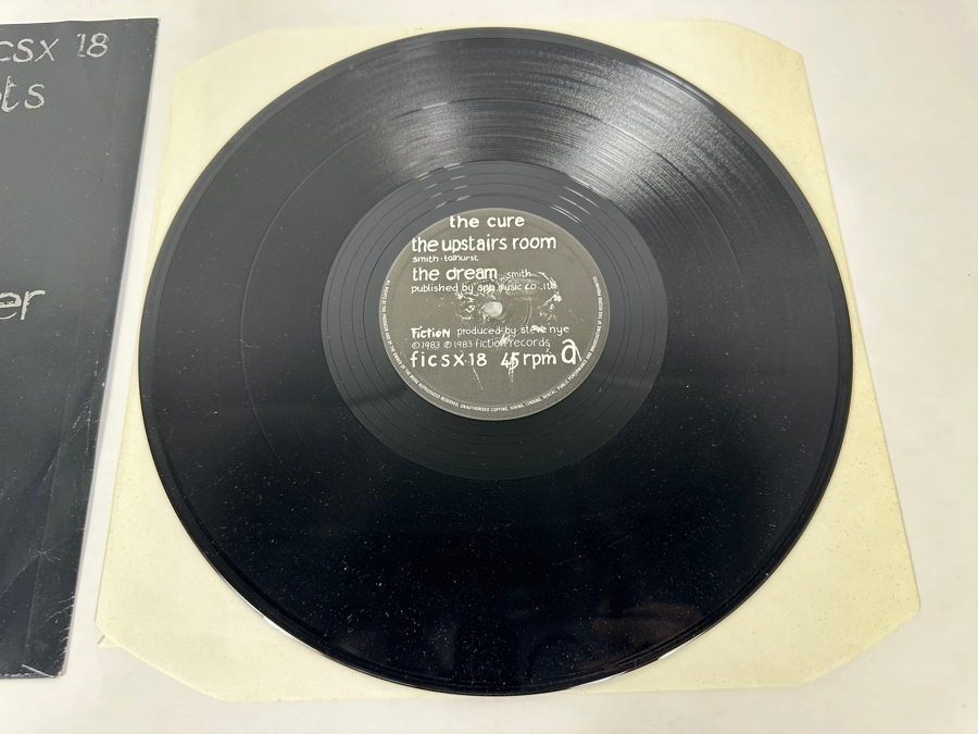 The Cure - The Upstairs Room / The Dream / The Walk / Lament Ficsx 18 Fiction Records 45 RPM Single Vinyl Record UK Import [Photo 4]