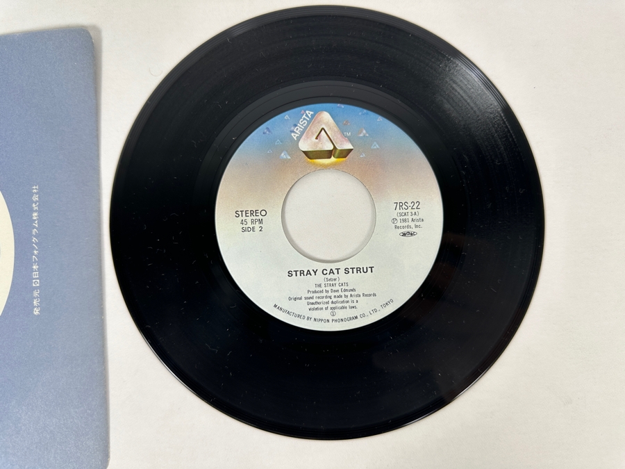 The Stray Cats - Stray Cat Strut Down Town (Cross That Bridge) 7RS-22 Arista 45 RPM Vinyl Record 1981 Japan Import [Photo 5]