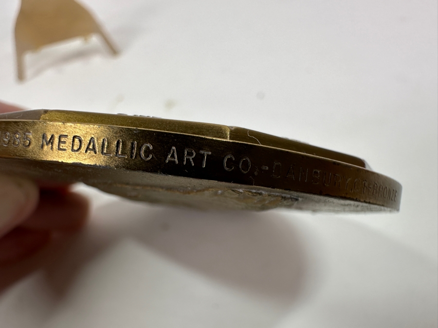 Just Added - Vintage 1985 Medallic Art Co. Bronze Statue Of Liberty Calendar Medallion 3'W [Photo 8]
