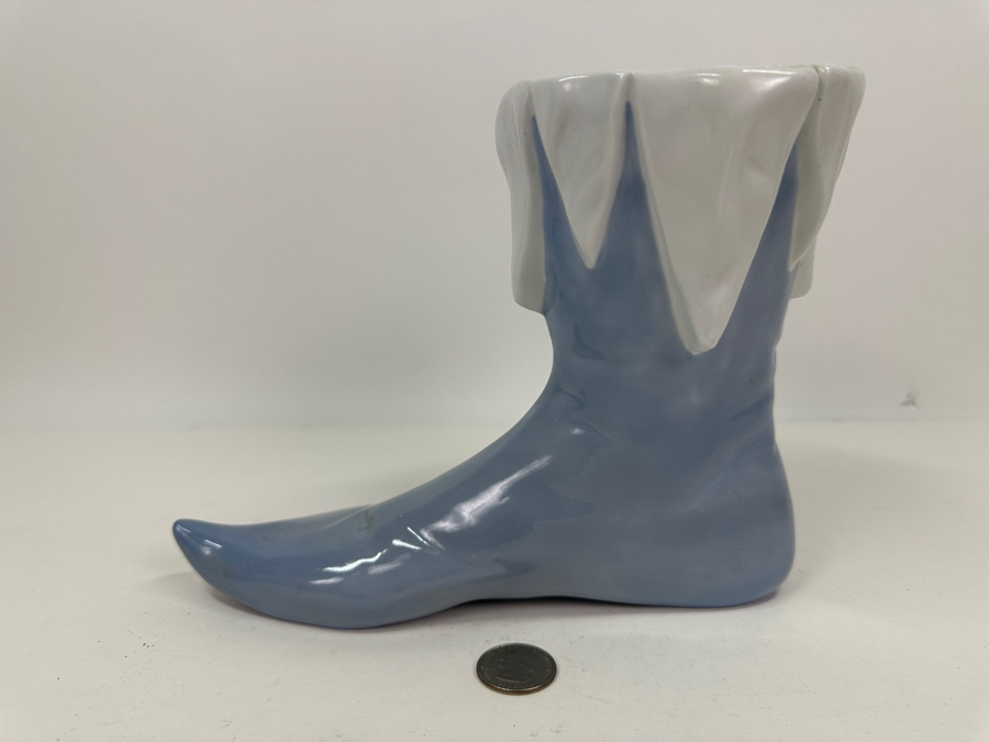 Just Added - Vintage Lladro Porcelain Renaissance Boot Figurine 9'W X 7'H [Photo 5]