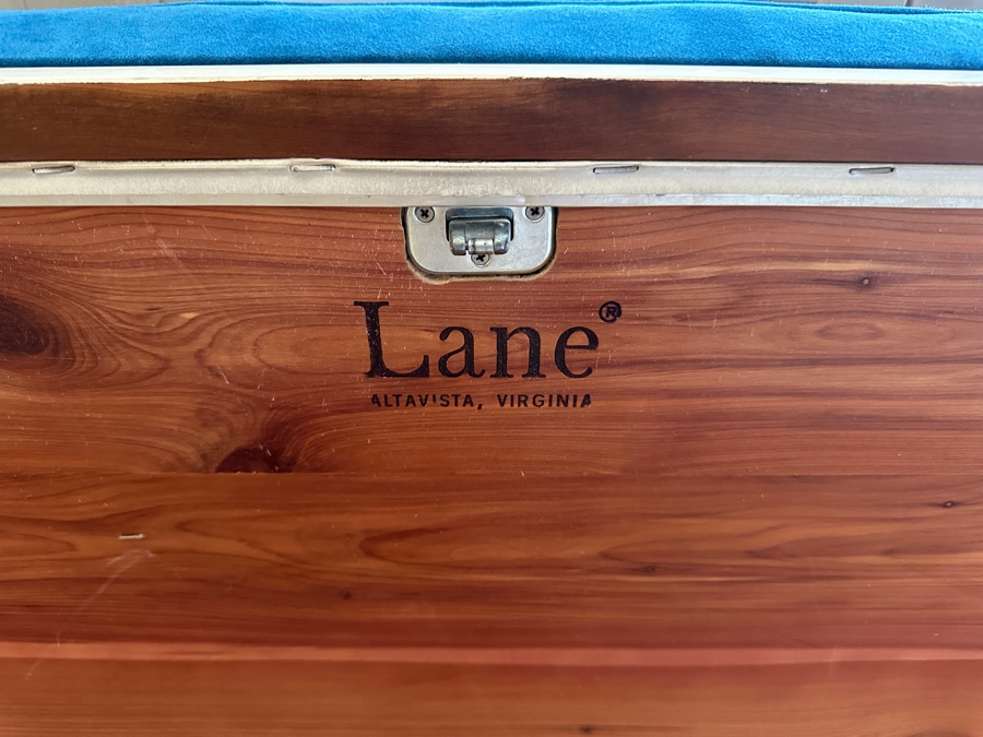 Just Added - Vintage Lane Sweetheart Cedar Chest 50'W X 17'D X 18'H [Photo 6]