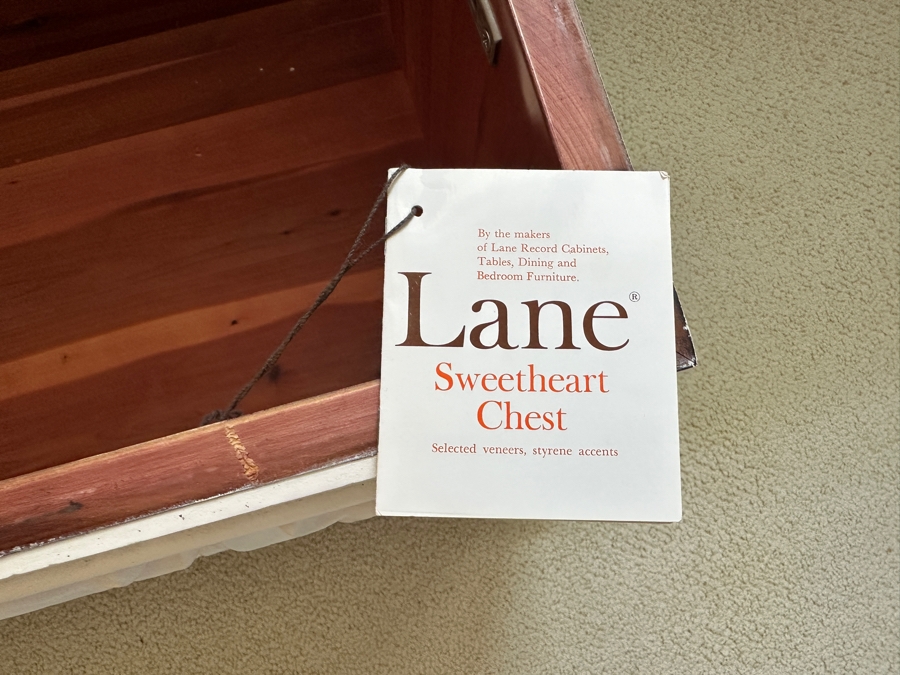 Just Added - Vintage Lane Sweetheart Cedar Chest 50'W X 17'D X 18'H [Photo 8]