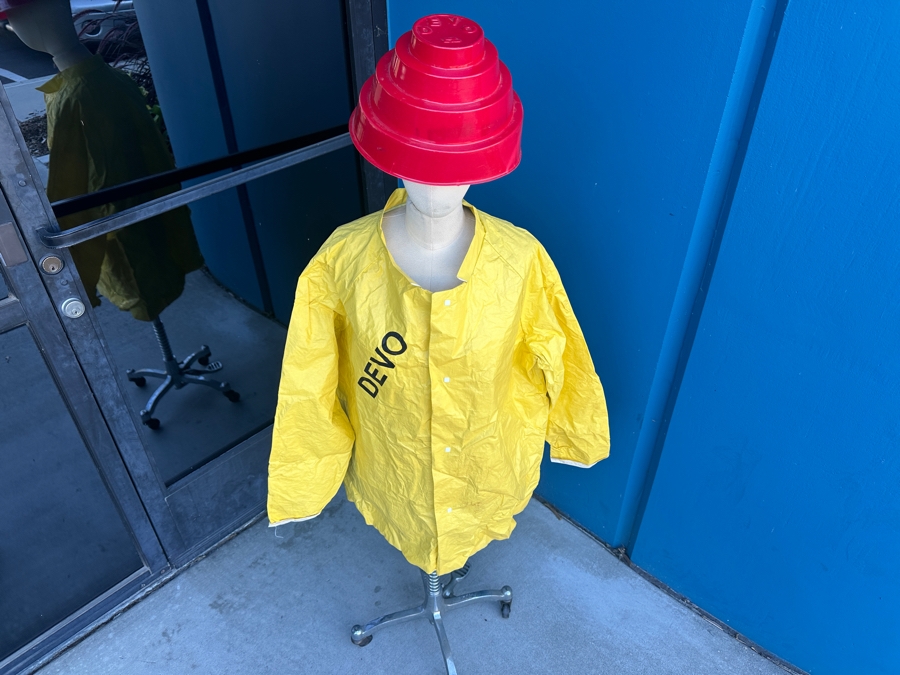 Vintage 1980 DEVO Radiation Suit Size Medium With DEVO Energy Dome Red Hat [Photo 3]
