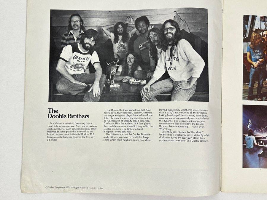 JUST ADDED - Vintage 1976 The Doobie Brothers Official Concert Tour Program 11.5 X 12 [Photo 2]