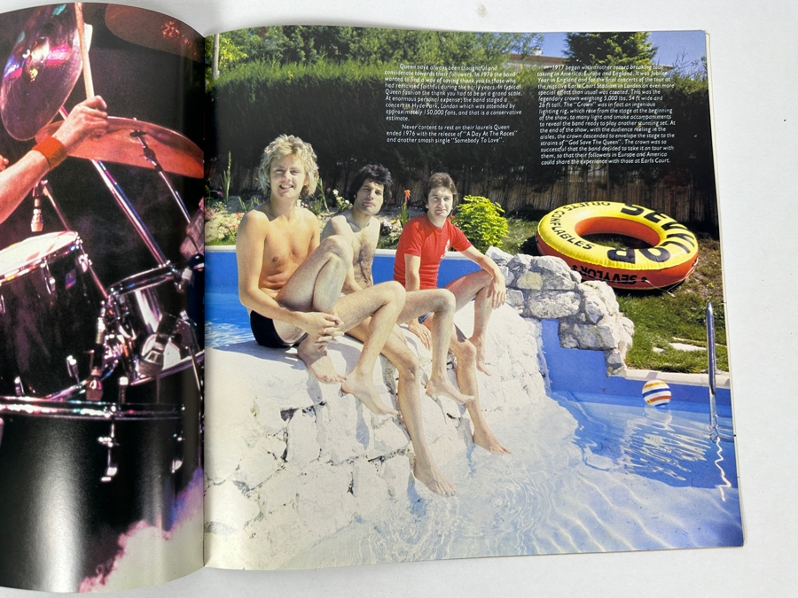 JUST ADDED - Vintage 1978 Queen Official Concert U.S. Tour Program 11 X 11 [Photo 8]