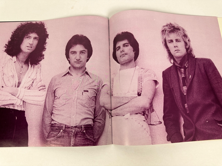 JUST ADDED - Vintage 1978 Queen Official Concert U.S. Tour Program 11 X 11 [Photo 13]