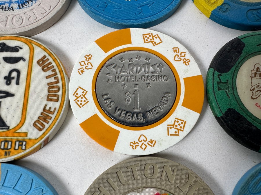 Vintage $1 Casino Chips Mainly From Las Vegas: Queens, Mirage, Circus Circus, Fremont, Tropicana, Caesars Palace, Golden Nugget, Luxor, Stardust, John Ascuaga's Nugget, Bally's, Hilton Las Vegas [Photo 9]