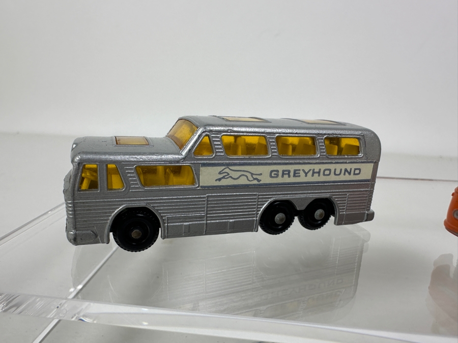 Collection Of Vintage Matchbox Series Lesney Cars: No. 55/59 Ford Galaxie, No. 59 Ford Galaxie, Coach, No. 68 Mercedes Coach, No. 27 Mercedes 230 SL, No. 41 Ford G.T. [Photo 5]