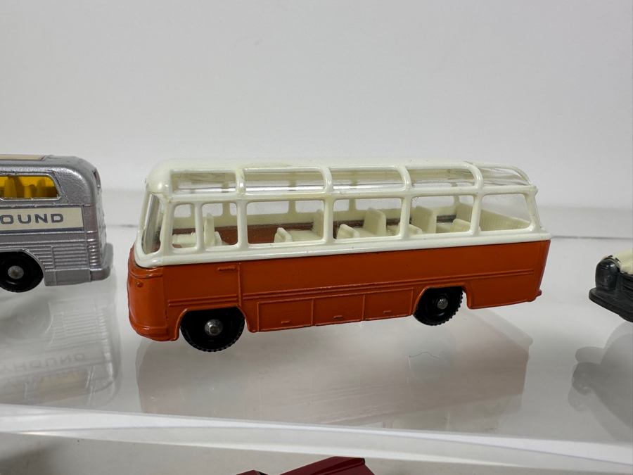 Collection Of Vintage Matchbox Series Lesney Cars: No. 55/59 Ford Galaxie, No. 59 Ford Galaxie, Coach, No. 68 Mercedes Coach, No. 27 Mercedes 230 SL, No. 41 Ford G.T. [Photo 6]