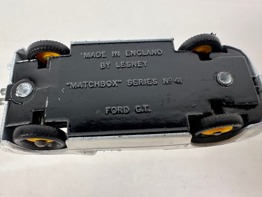 Collection Of Vintage Matchbox Series Lesney Cars: No. 55/59 Ford Galaxie, No. 59 Ford Galaxie, Coach, No. 68 Mercedes Coach, No. 27 Mercedes 230 SL, No. 41 Ford G.T. [Photo 14]