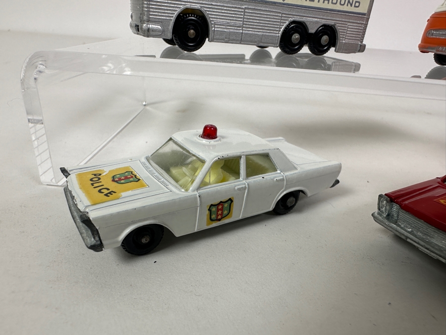 Collection Of Vintage Matchbox Series Lesney Cars: No. 55/59 Ford Galaxie, No. 59 Ford Galaxie, Coach, No. 68 Mercedes Coach, No. 27 Mercedes 230 SL, No. 41 Ford G.T. [Photo 3]